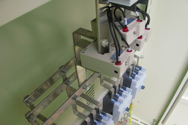 宿迁配电柜-应急照明配电柜使用对工作人员的具